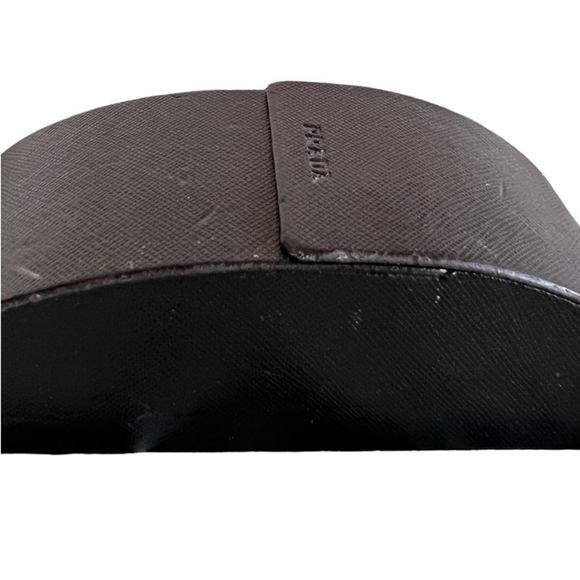 Authentic PRADA Havana Tortoise Sunglasses
SPR 17OS FAL - 121 / 54MM - Picture 6 of 9